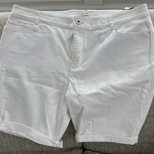 BRAND NEW WITH TAGS!! J. Jill White Jean Shorts for Women
